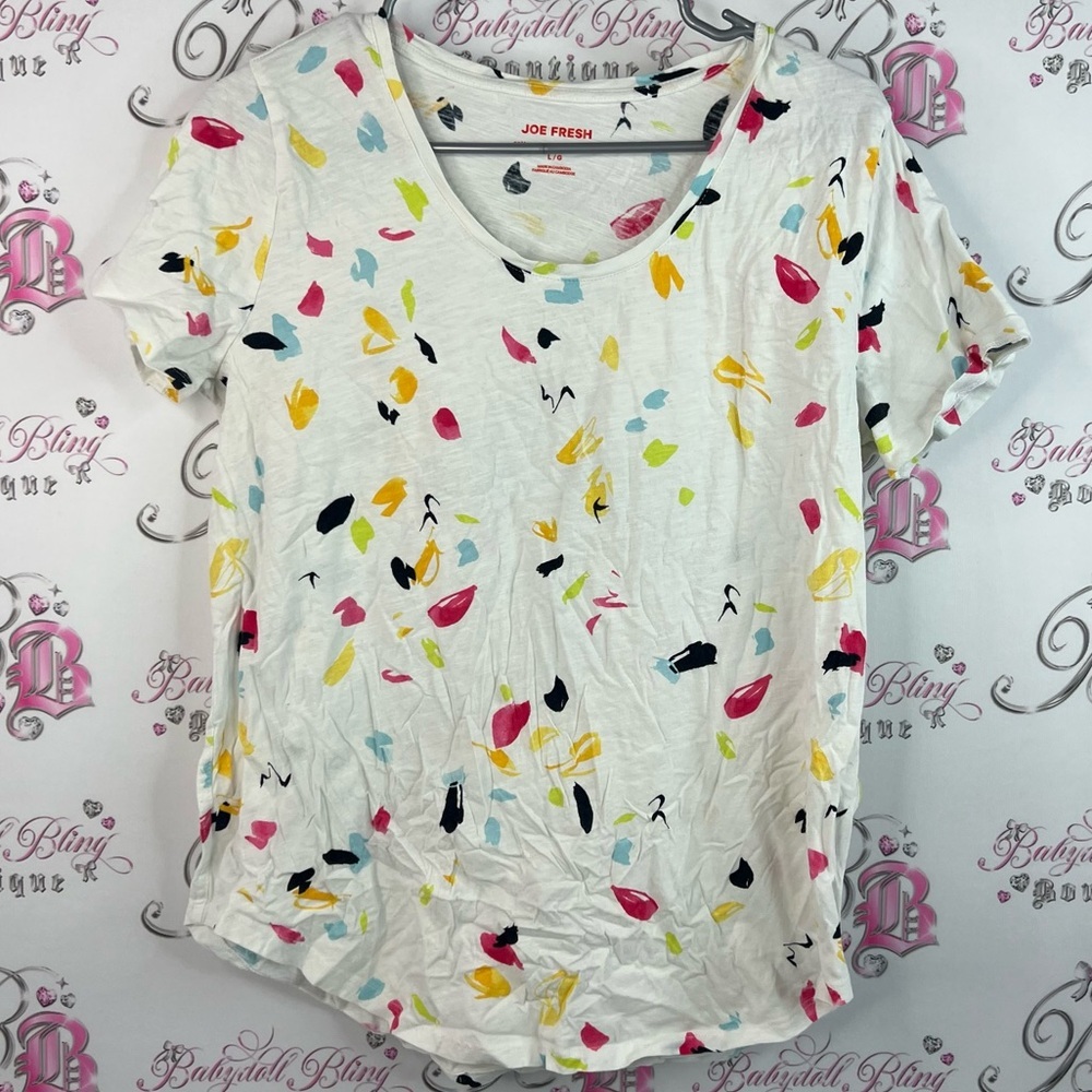 Joe Fresh tshirt Women's White Top with Multicolor Print dotted paint style